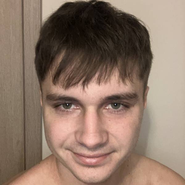 modelka s ID 010101V6JZ p021