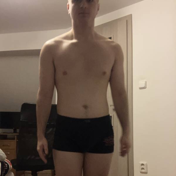 modelka s ID 010101V6JZ p031