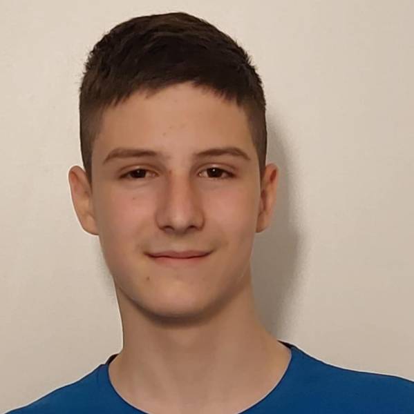 modelka s ID 010109F7QI p021