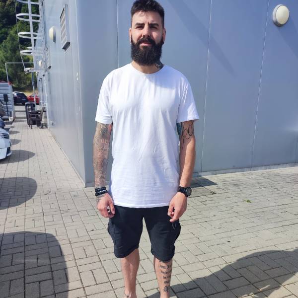 modelka s ID 01010B8173 p031