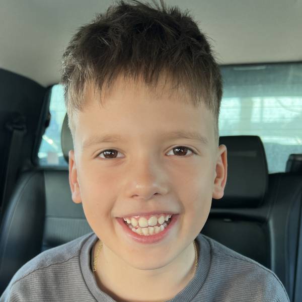 modelka s ID 01010RRPQ5 p021