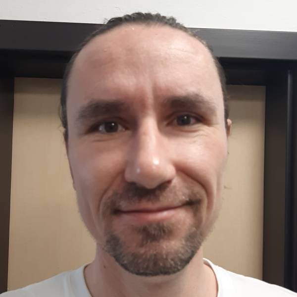 modelka s ID 01010U3UC6 p021