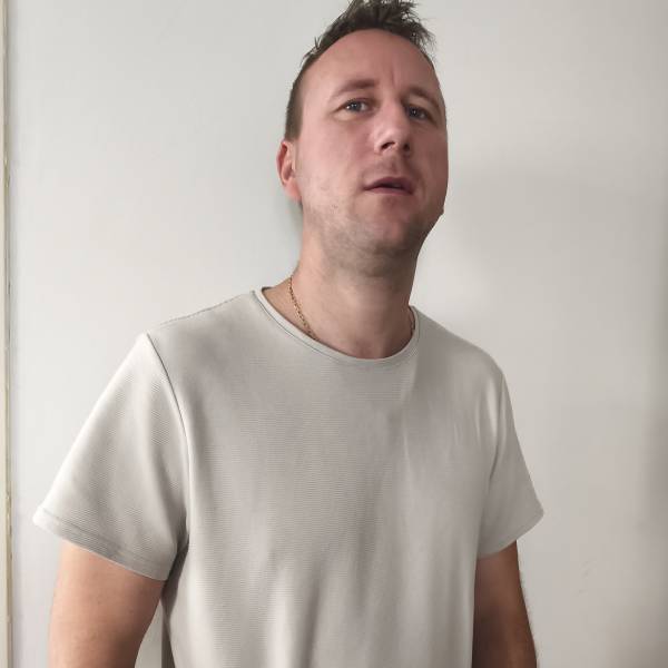 modelka s ID 01011AUY4Z p031