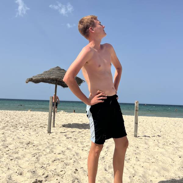 modelka s ID 01011K18G9 p031