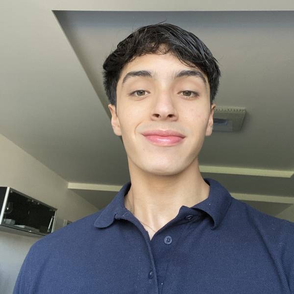 modelka s ID 01011XGQDW p021