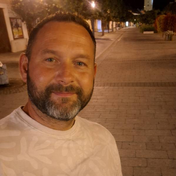 modelka s ID 01011ZYLSX p021