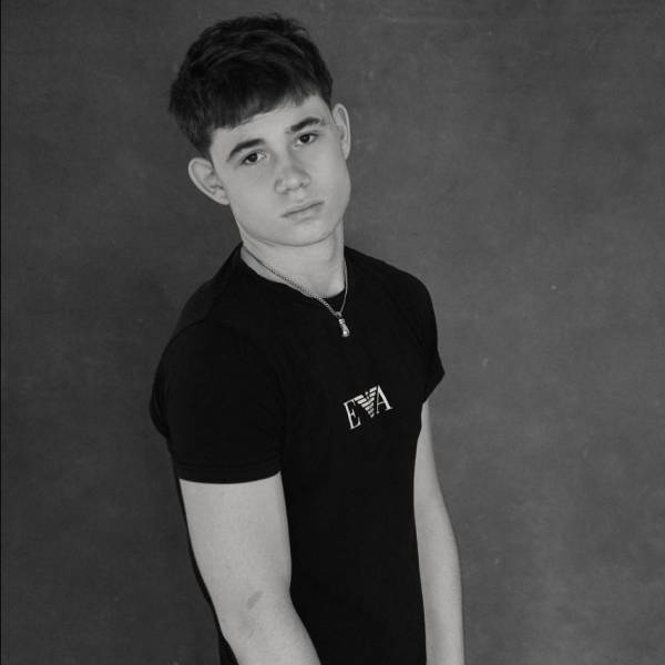 modelka s ID 0101235TNW p031