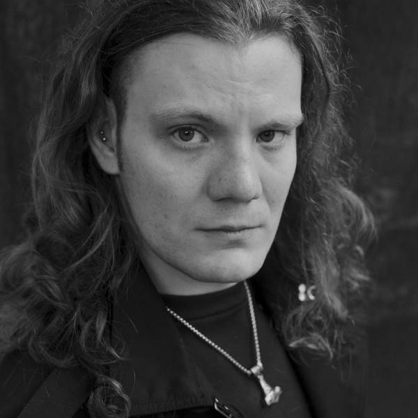 modelka s ID 010124FCYH p031