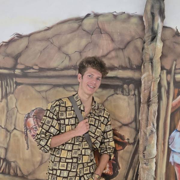 modelka s ID 010127DG4R p021