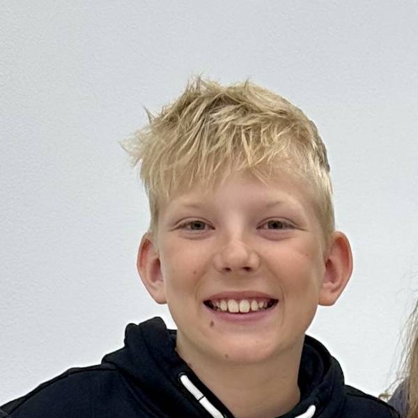 modelka s ID 010127RTEJ p021