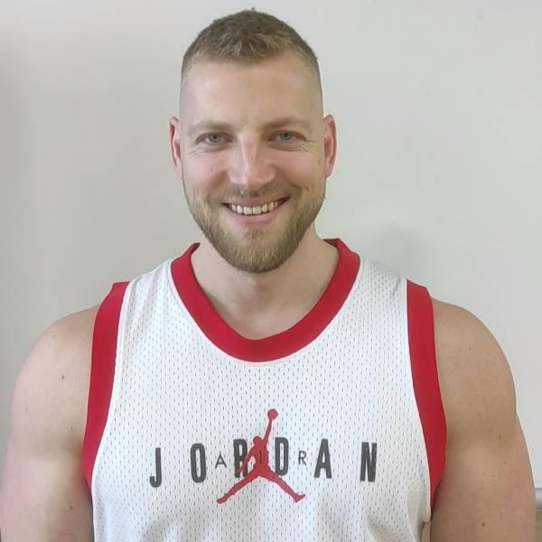 modelka s ID 01012FN69R p021