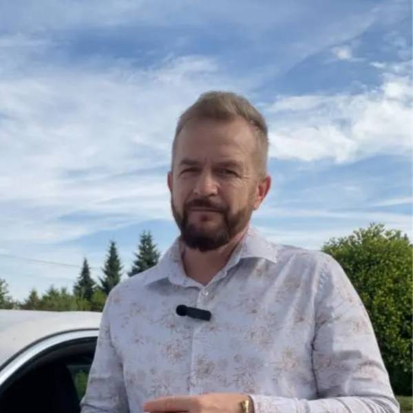 modelka s ID 01012SJ7NA p021