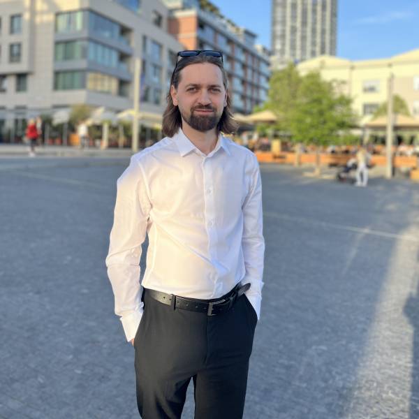 modelka s ID 01013FAJ0U p021