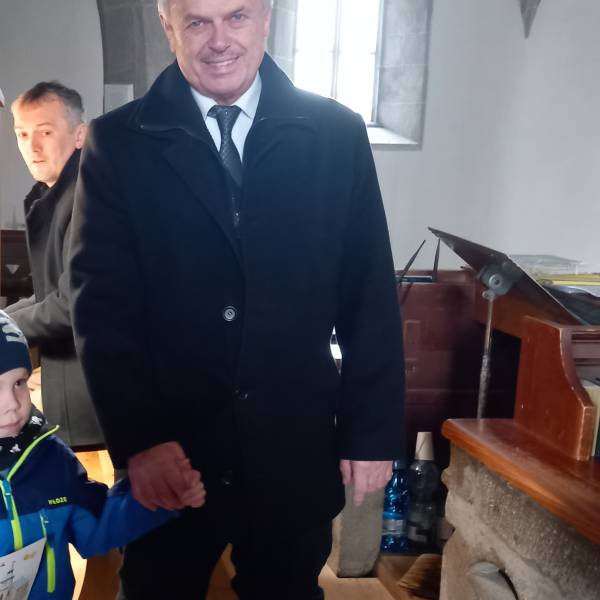 modelka s ID 01013NHT7T p031