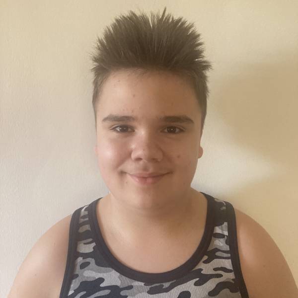 modelka s ID 01013R7VYX p021