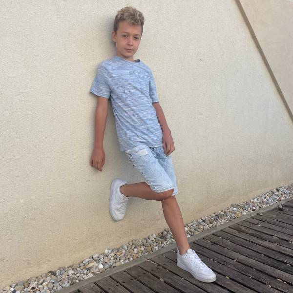 modelka s ID 01013Y5VPS p031