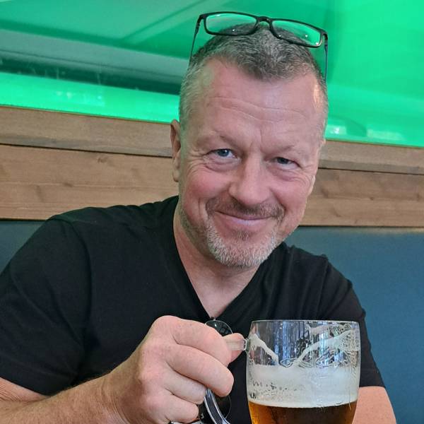 modelka s ID 010146XLP5 p021