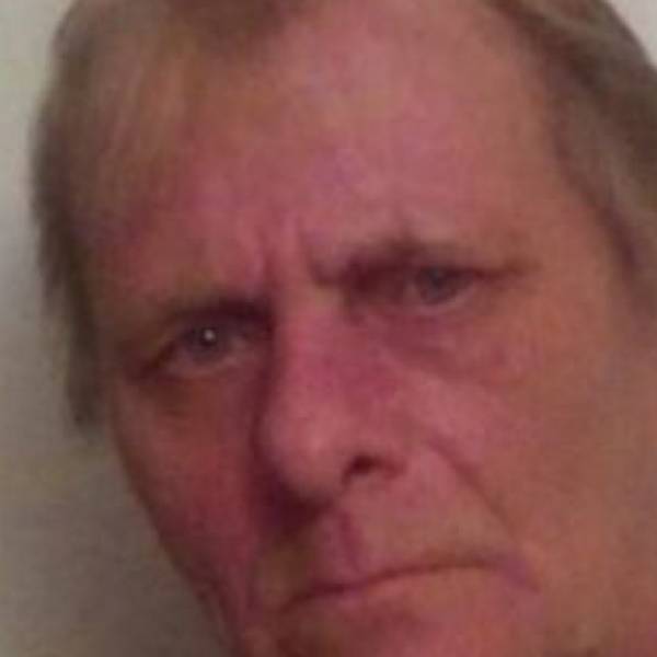 modelka s ID 01014BQTU7 p021