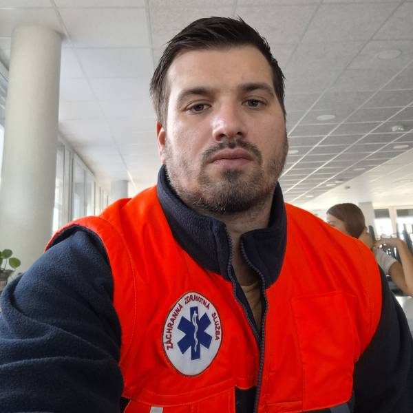 modelka s ID 01014MWBJV p031