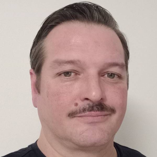 modelka s ID 01014RCR98 p021