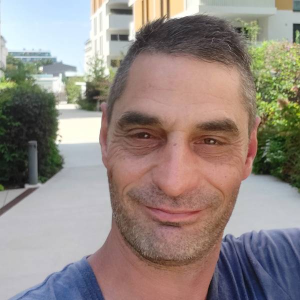 modelka s ID 01014U3GYD p021