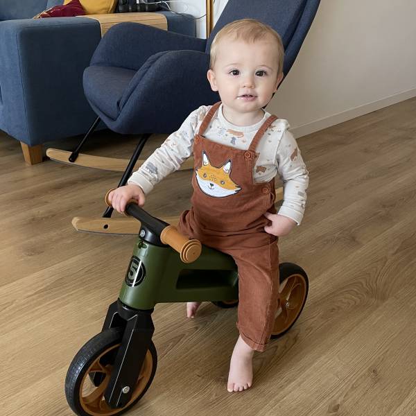 modelka s ID 01015G4VI2 p031