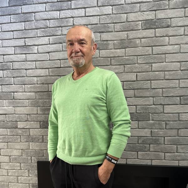 modelka s ID 01015GUUAF p031