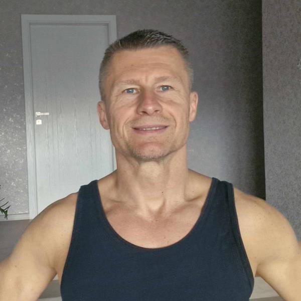 modelka s ID 01015KJGSZ p021