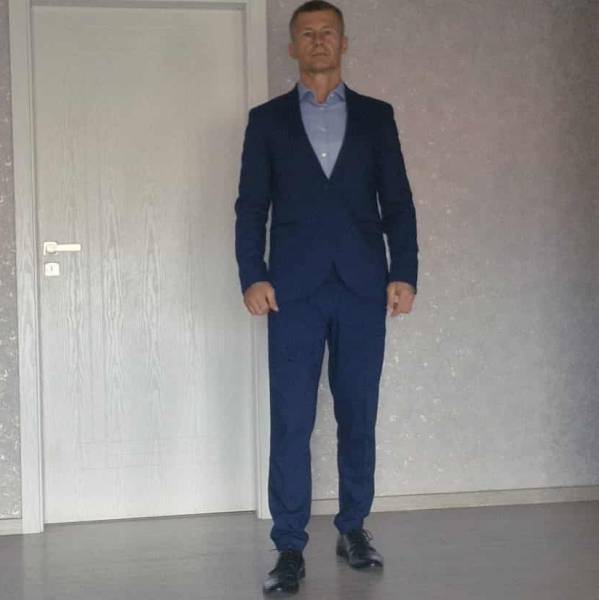 modelka s ID 01015KJGSZ p031