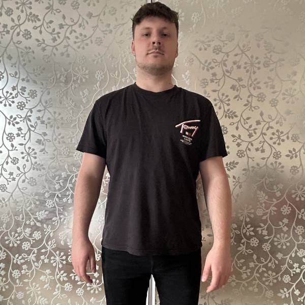 modelka s ID 010165A2Y8 p031