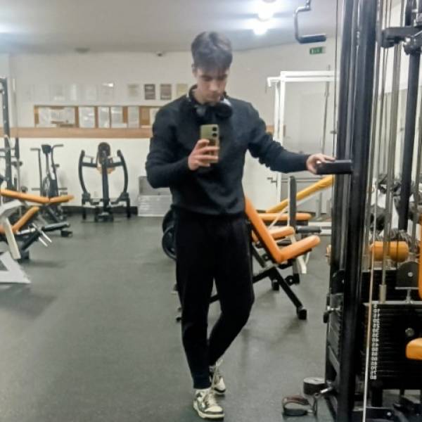 modelka s ID 010166RQ8G p031