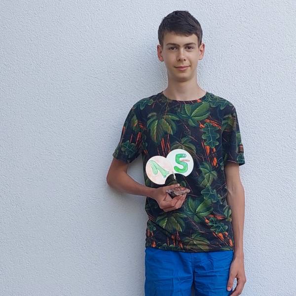 modelka s ID 01016SMYY6 p031