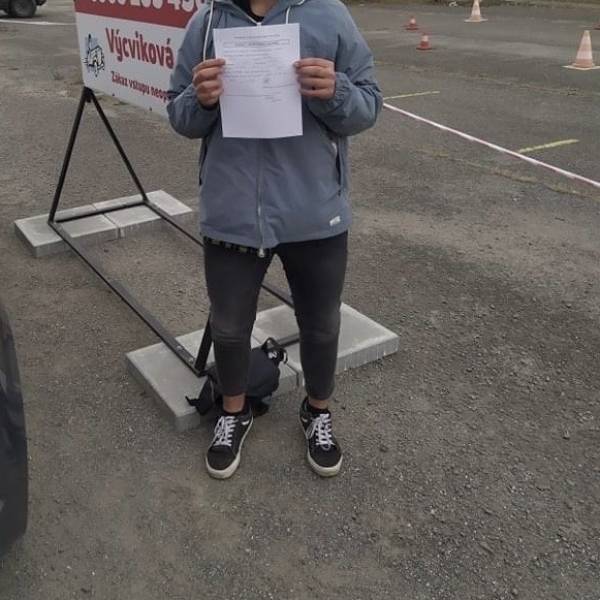 modelka s ID 010174WFP6 p031