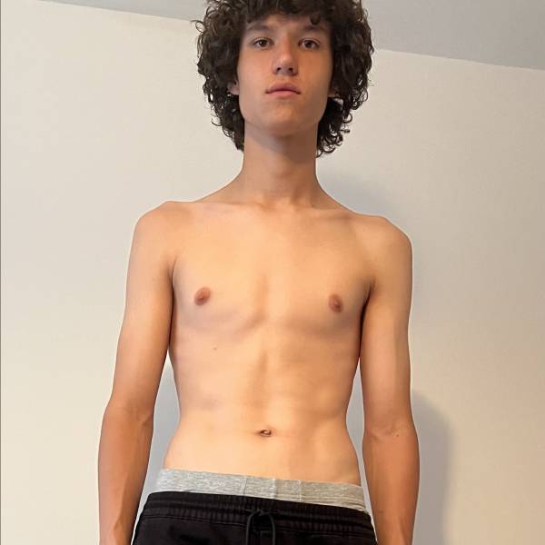 modelka s ID 01017N7K6G p031