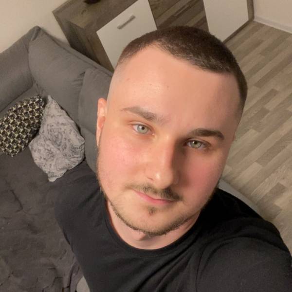 modelka s ID 01017SC7PT p021