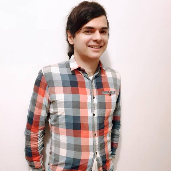 modelka s ID 01017UQ4EC p031