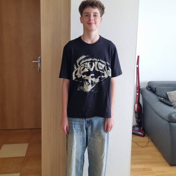 modelka s ID 0101831AS2 p031