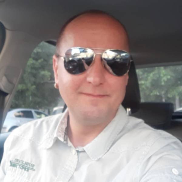 modelka s ID 01018H98Z4 p021