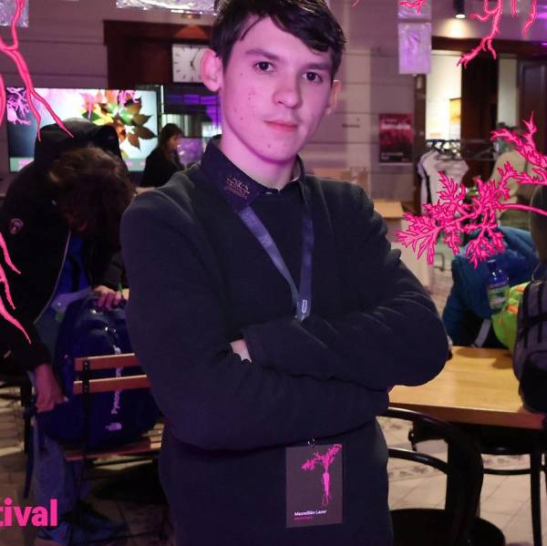 modelka s ID 01018Q8HCV p031