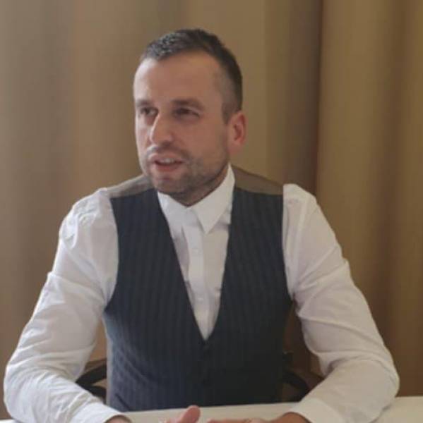 fotografia p014 profilu 01018RGTB9