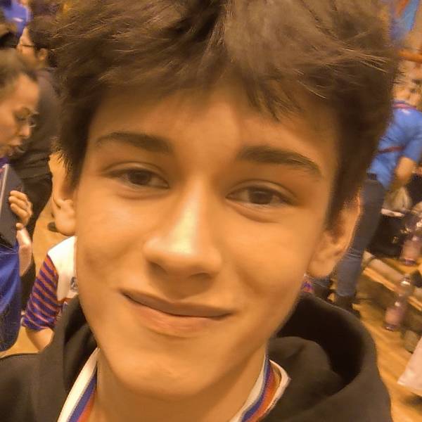 modelka s ID 01018SAXMM p021