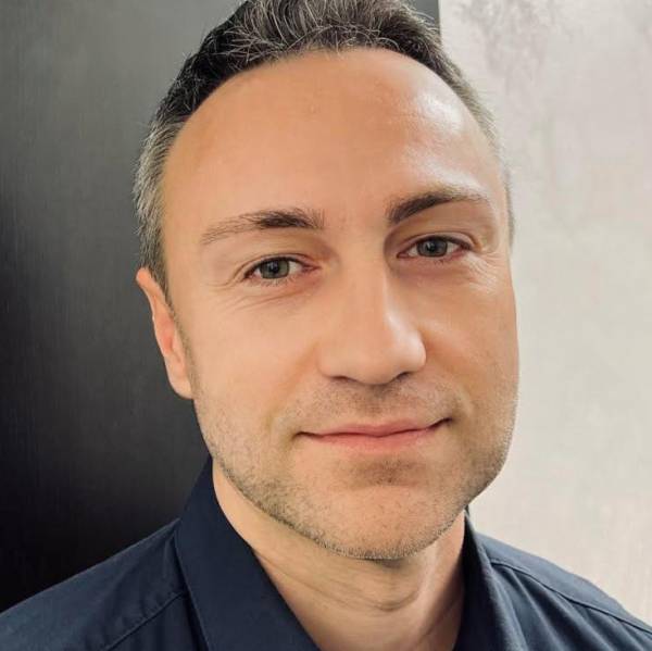 modelka s ID 01019BVBM1 p021