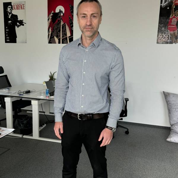 modelka s ID 01019BVBM1 p031