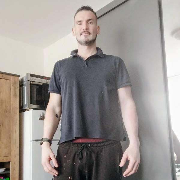 modelka s ID 01019OU0RO p031