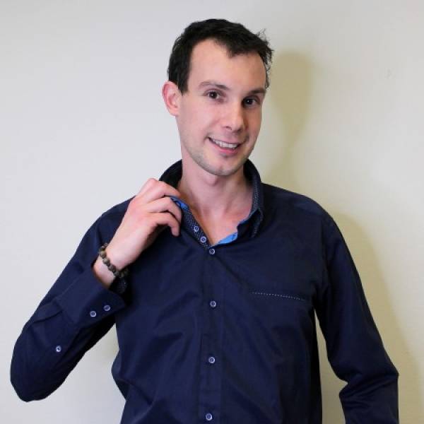 modelka s ID 0101A2RPRU p021