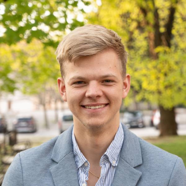 modelka s ID 0101AEHE4M p021