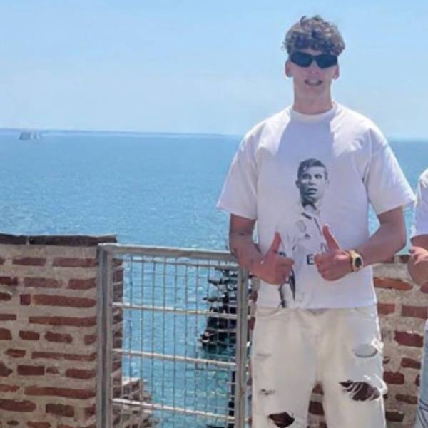 modelka s ID 0101AIJAXS p031