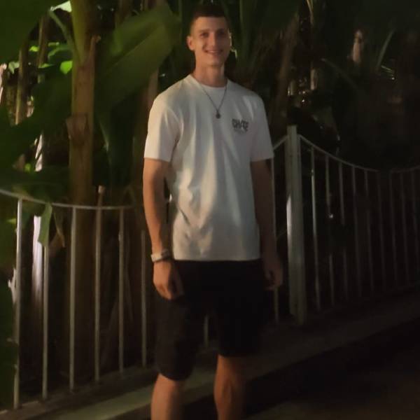 modelka s ID 0101B3OEBK p031