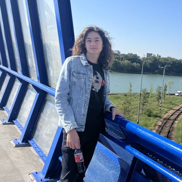 modelka s ID 0101BMLVAK p031