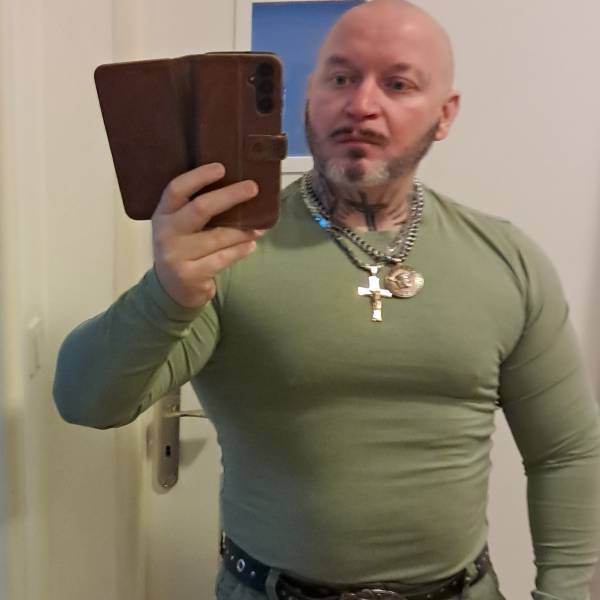 modelka s ID 0101C6H7DX p031